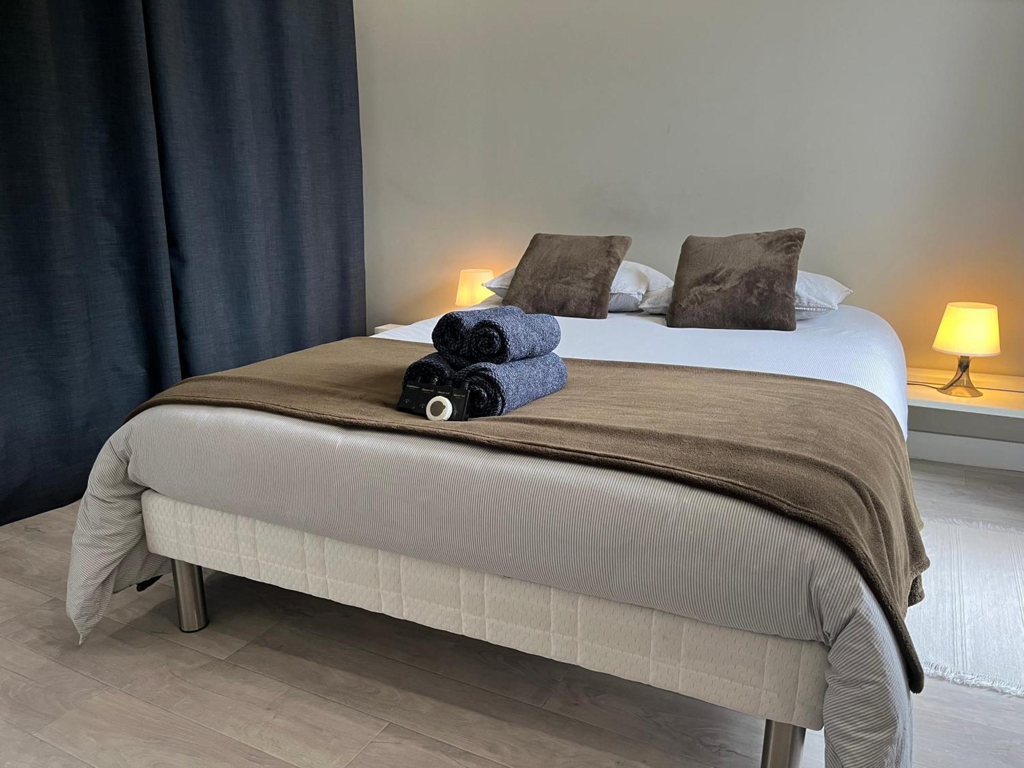 Le Logis Cantilien Lamorlaye-Chantilly Ngoại thất bức ảnh